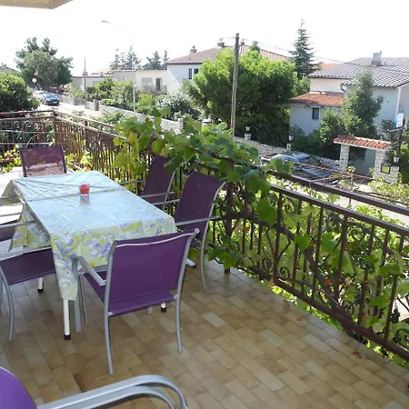 Vucko 6 With Terrace Crikvenica