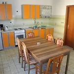 Vucko 6 With Terrace Apartamento