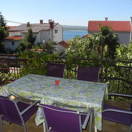 Apartment Vucko 6 Pax *