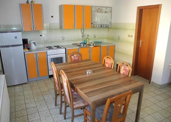 Vucko 6 With Terrace Apartamento